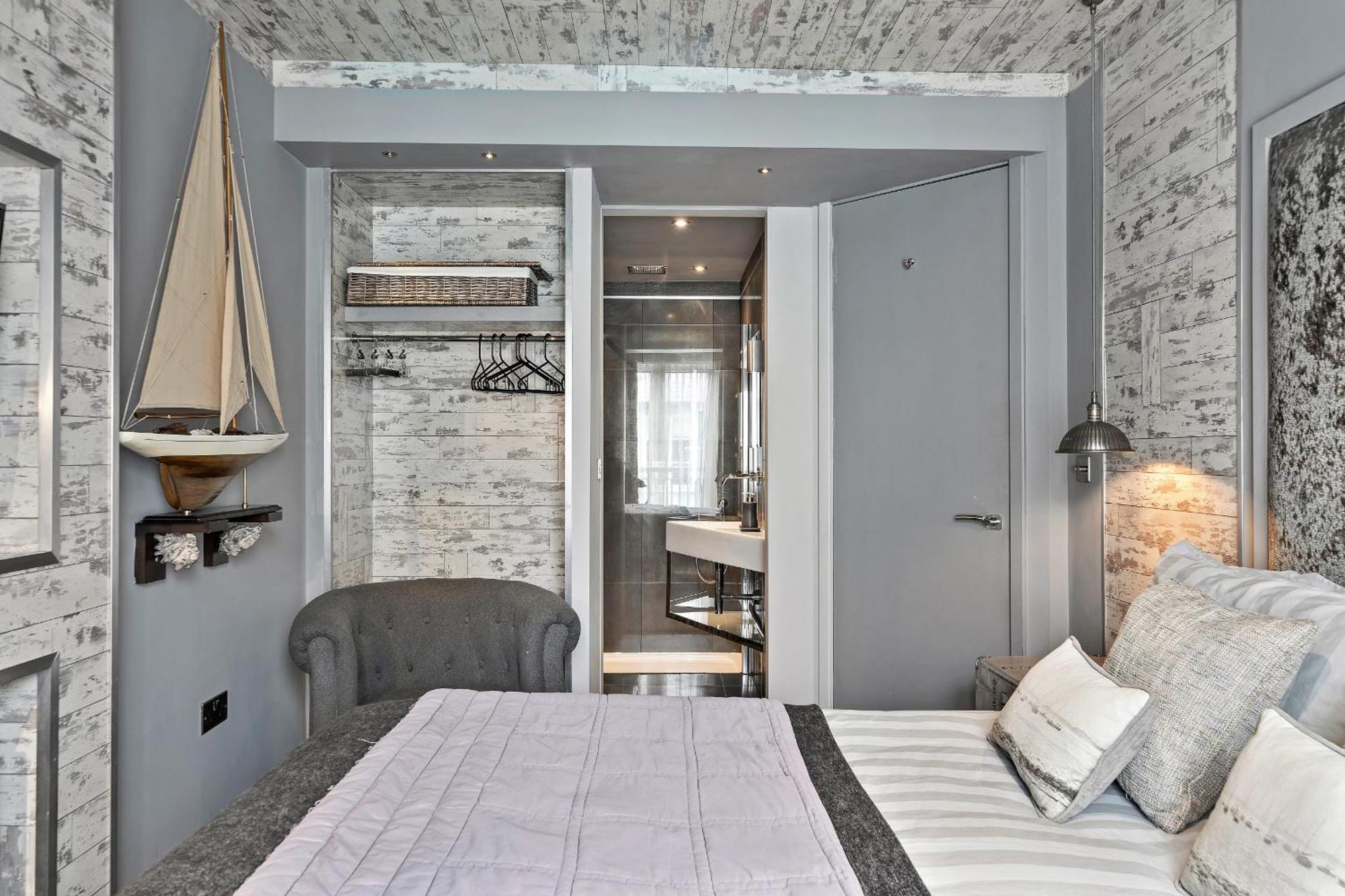 Finest Retreats - The Old Library Holiday home Dartmouth