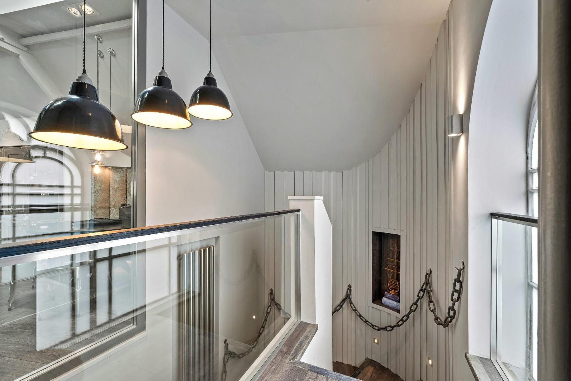 Finest Retreats - The Old Library